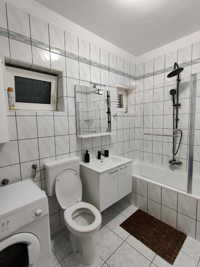 Biuk Apartments Novi Vinodolski Exterior foto